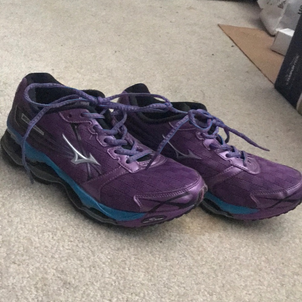 Mizuno Running Shoes